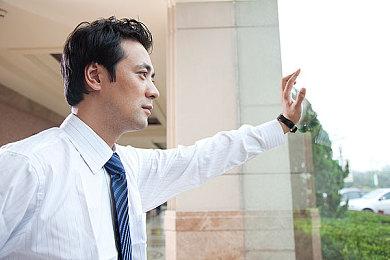 黄旭东《Apex英雄》账号被封 怒怼EA要求给说法